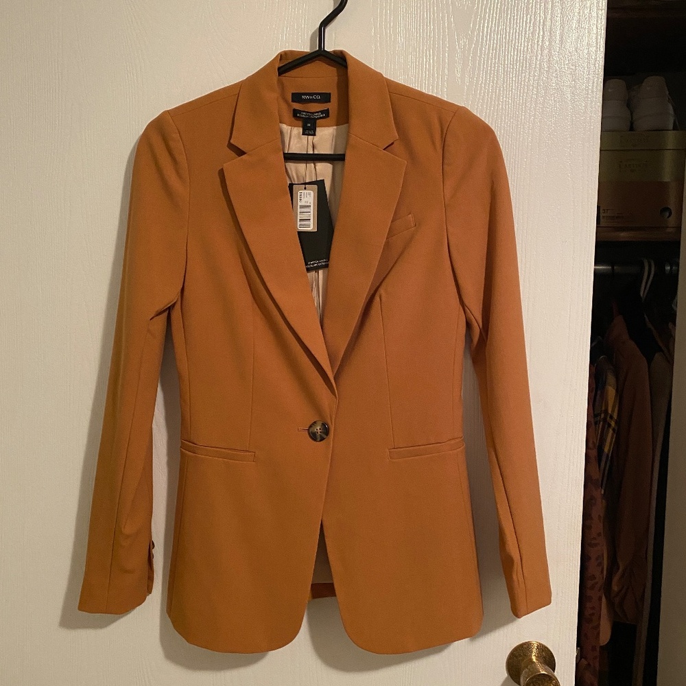 RW & CO. One-Button Fitted Blazer